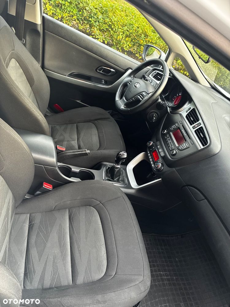 Kia Ceed - 25