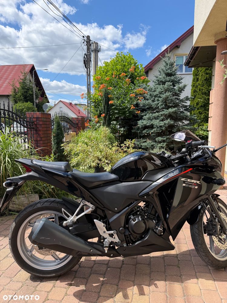 Honda CBR - 9
