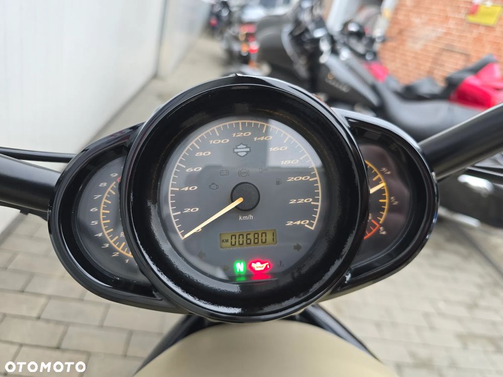 Harley-Davidson V-Rod Night Rod - 5