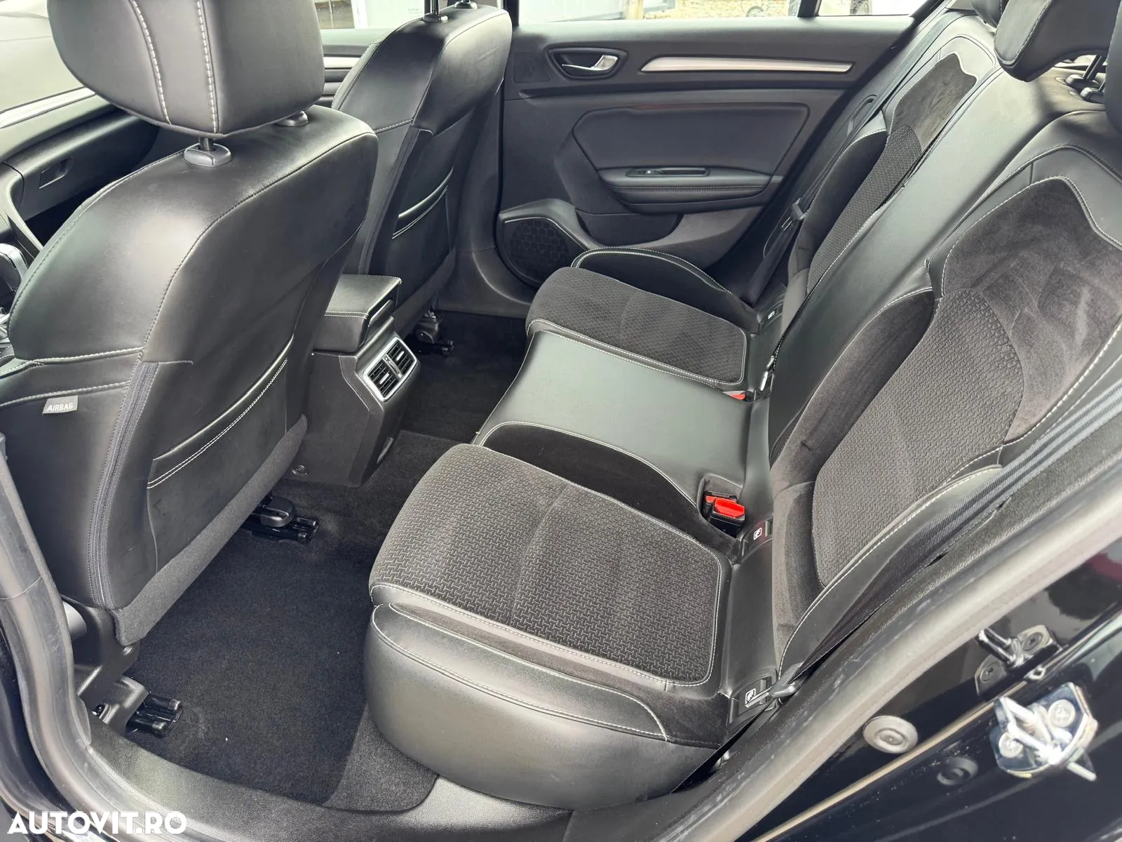 Renault Megane Grandtour ENERGY dCi 110 EDC INTENS - 12