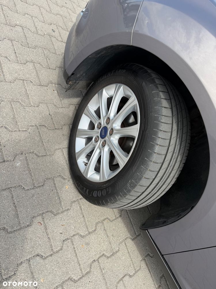 Ford Focus 1.0 EcoBoost Start-Stopp-System SYNC Edition - 32