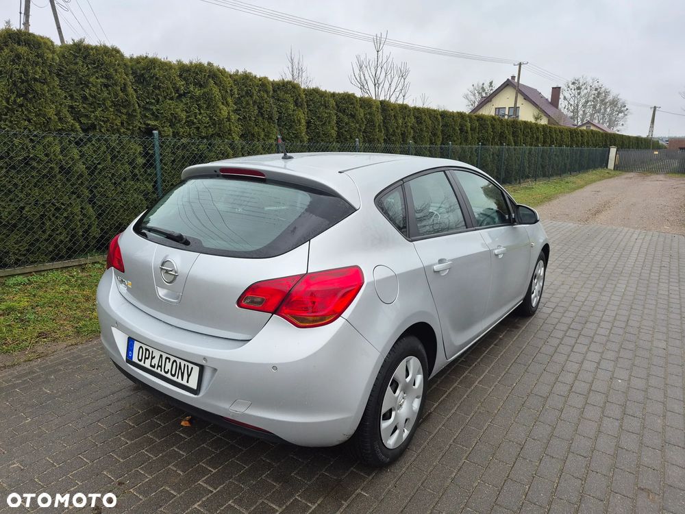 Opel Astra 1.6 Active - 10