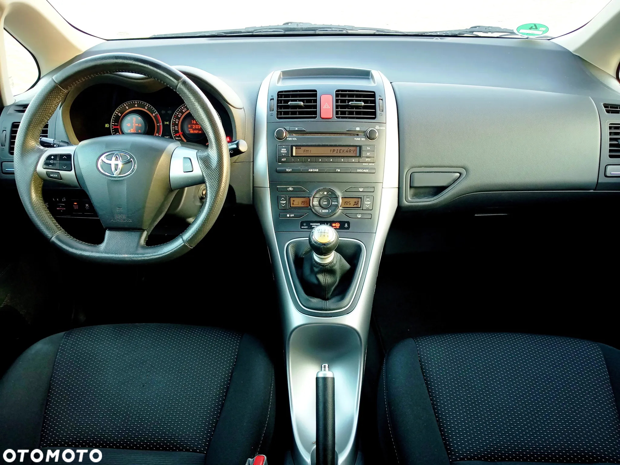 Toyota Auris - 7