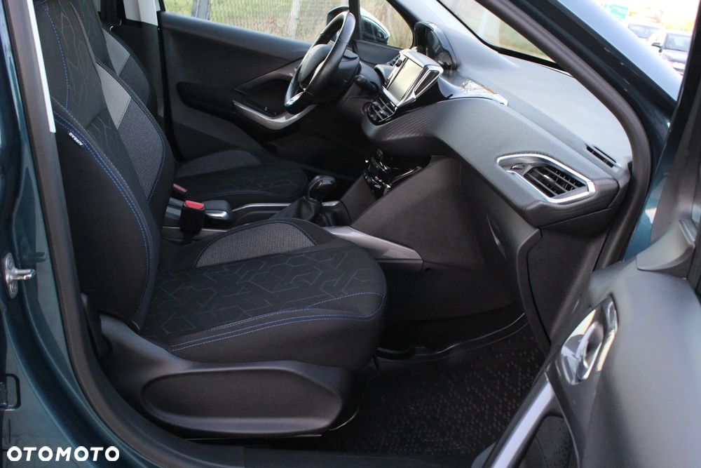 Peugeot 2008 Style - 9