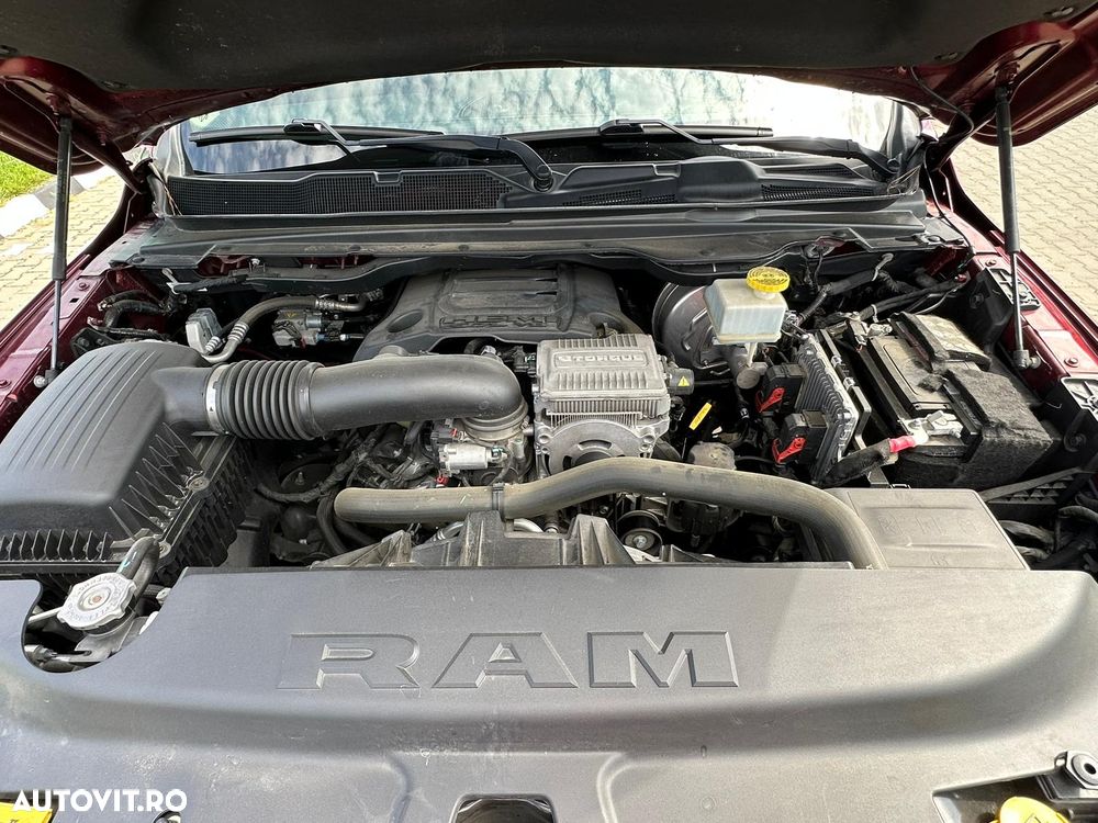 Dodge RAM - 8