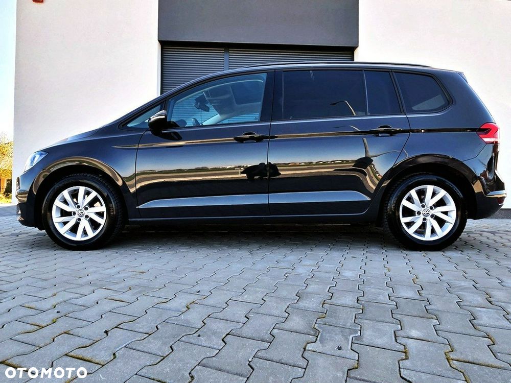 Volkswagen Touran - 5