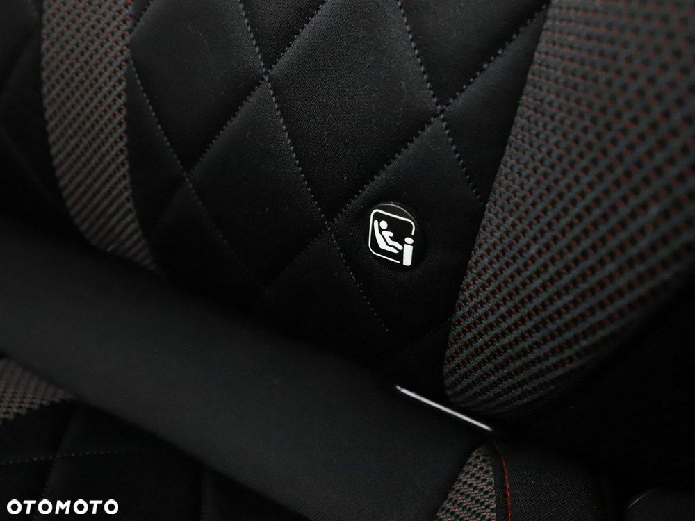 Skoda Octavia 2.0 TDI DSG RS - 38