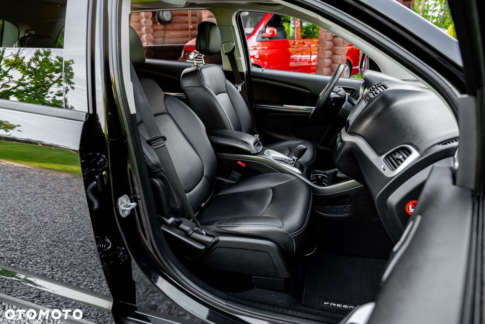 Fiat Freemont 2.0 Multijet Lounge AWD - 23