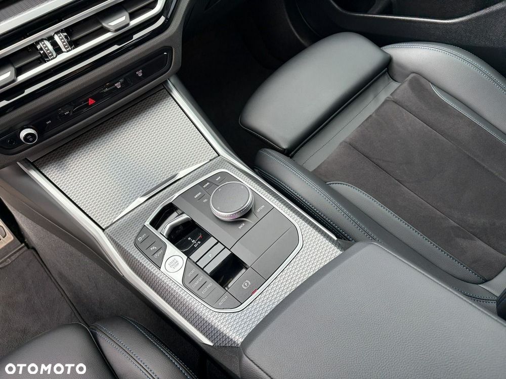 BMW Seria 3 318i M Sport - 21