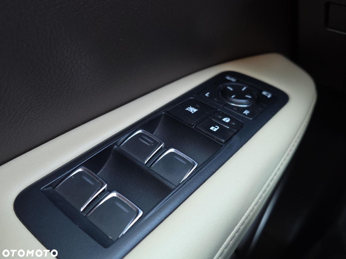 Lexus RX - 27
