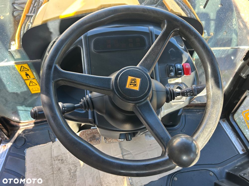 JCB 4 CX - 13