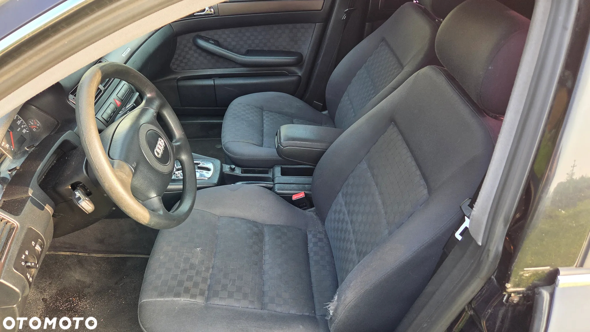 Audi A6 - 6