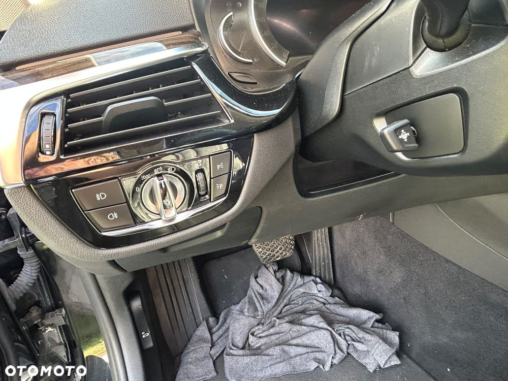 BMW Seria 5 - 16