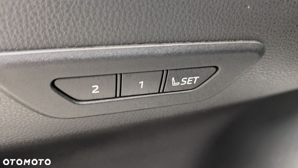 Toyota C-HR 2.0 Hybrid Dynamic Force Executive Premiere Edition - 22