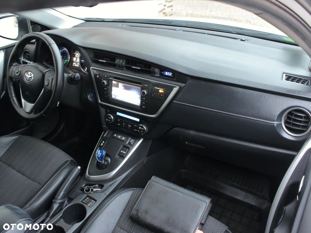Toyota Auris - 18