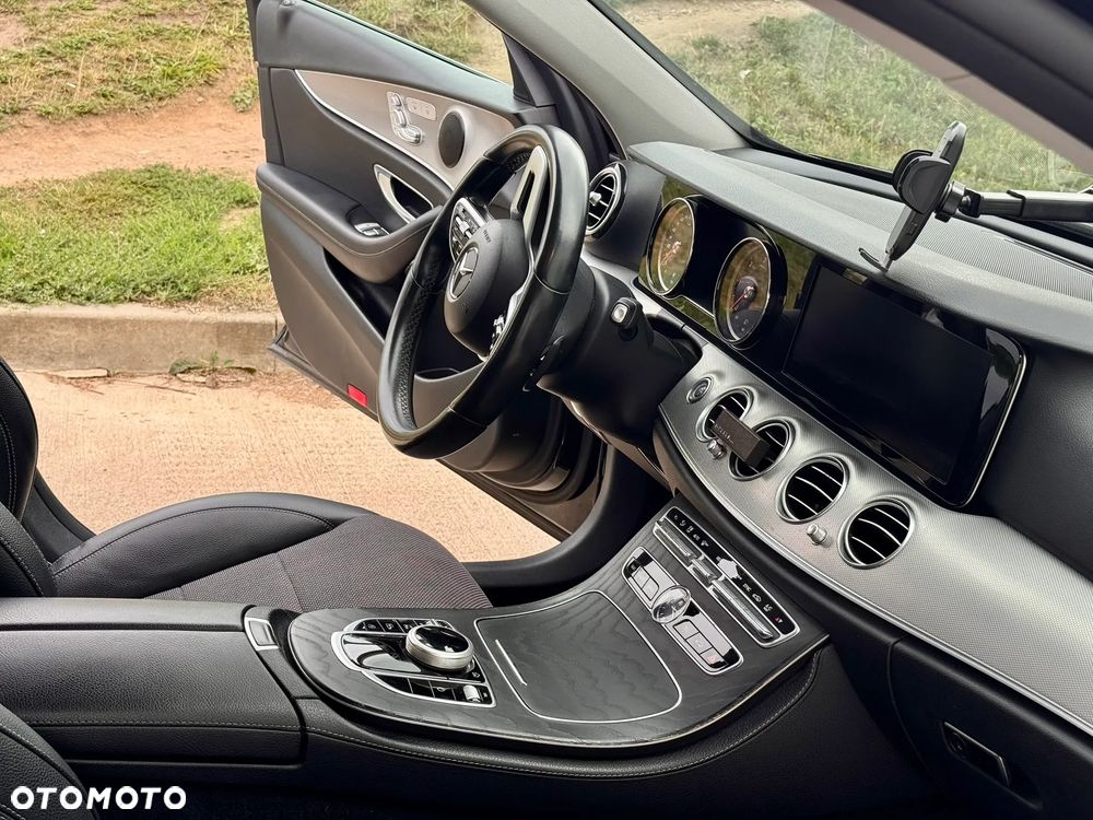 Mercedes-Benz Klasa E 220 d 9G-TRONIC Avantgarde - 6