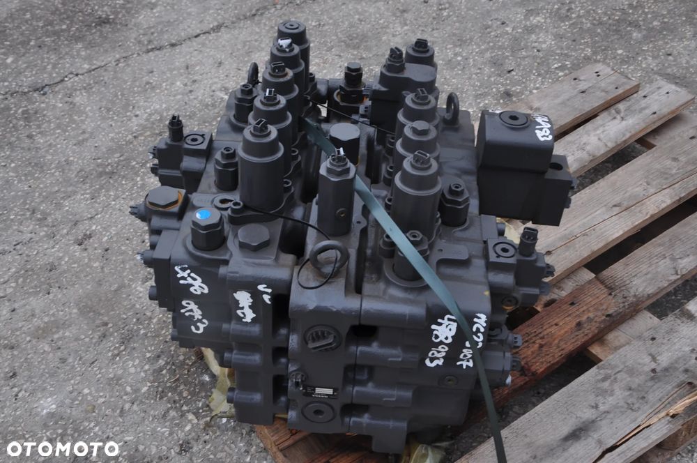 Rozdzielacz Hydrauliczny Volvo EC 700 Nowy 14880006 - 2