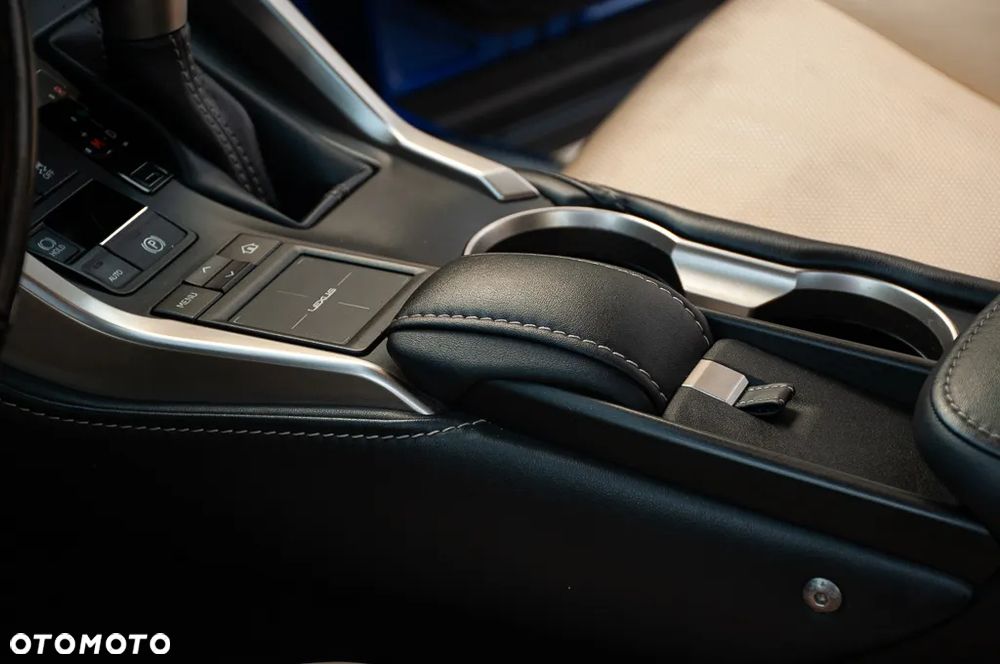 Lexus NX 200t Prestige AWD - 23