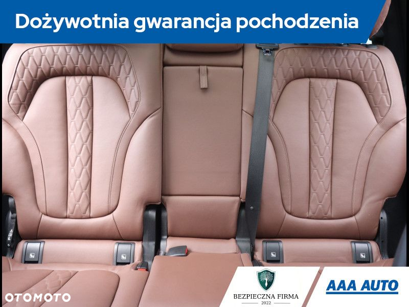 BMW X7 - 11