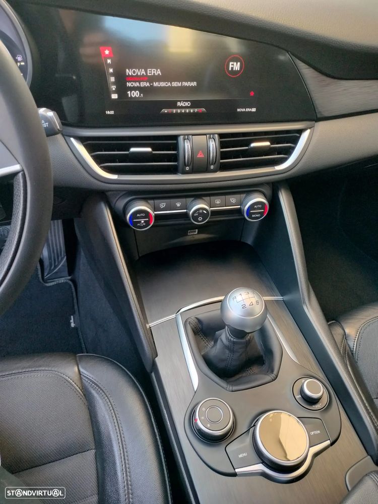 Alfa Romeo Giulia 2.2 D Super - 12