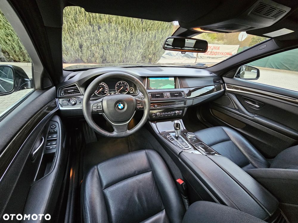 BMW Seria 5 520d xDrive Luxury Line - 26