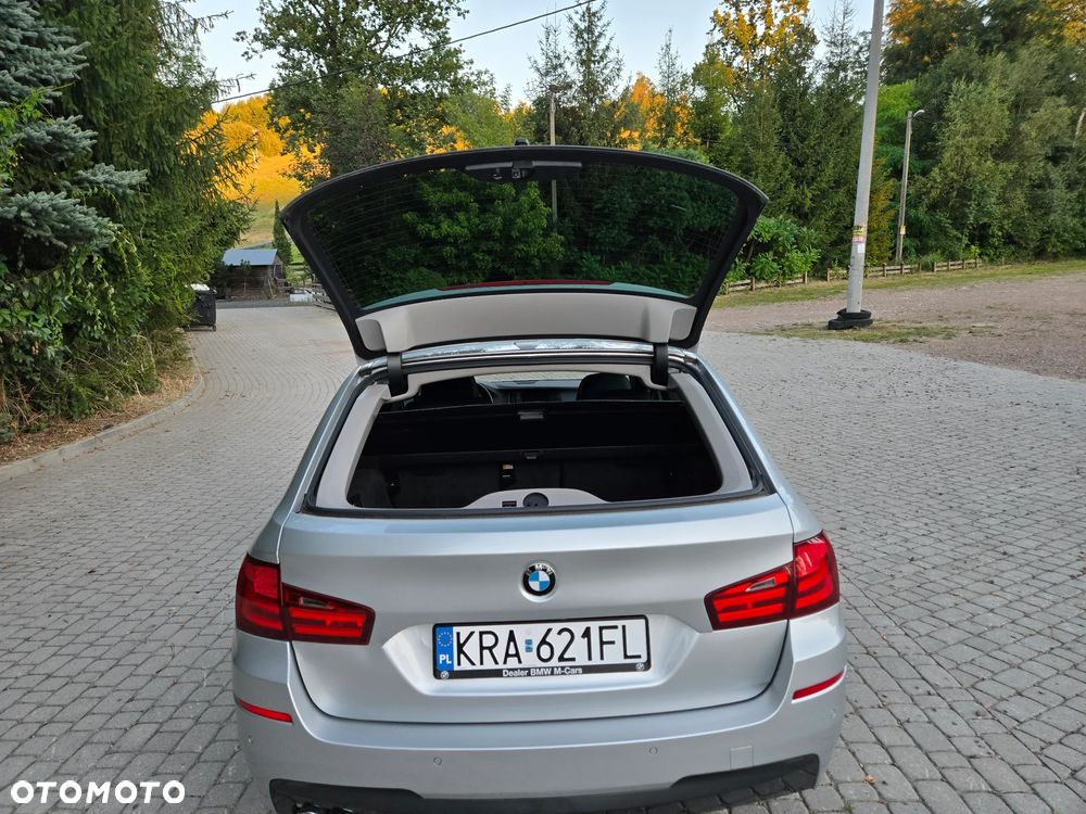 BMW Seria 5 530d xDrive Sport-Aut Luxury Line - 14