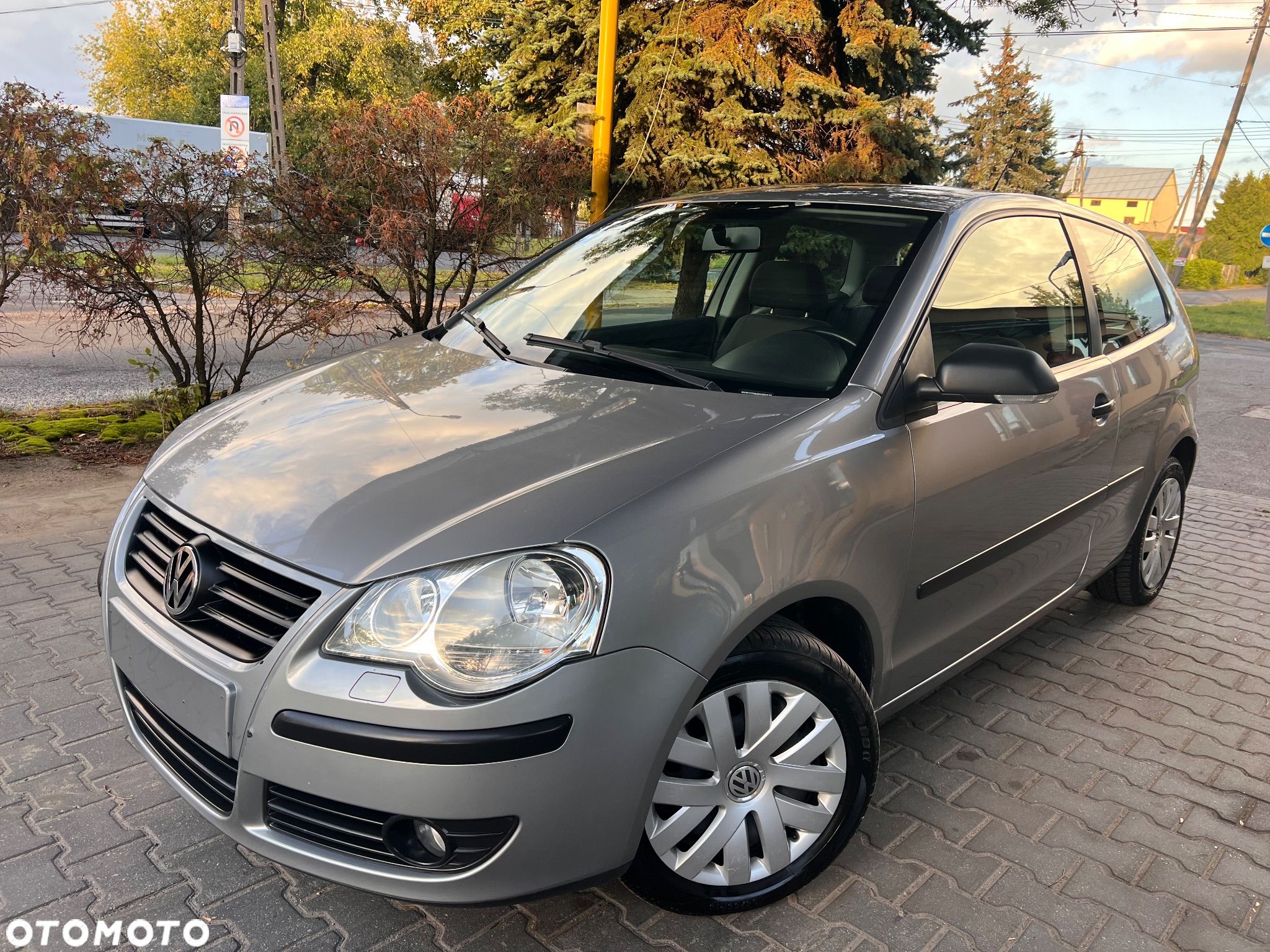 Volkswagen Polo 1.6 Automatik Comfortline - 1