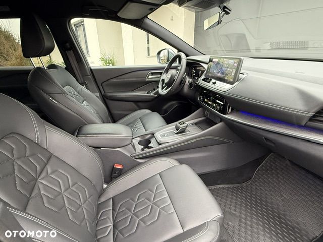 Nissan Qashqai 1.3 DIG-T MHEV Xtronic Tekna - 23