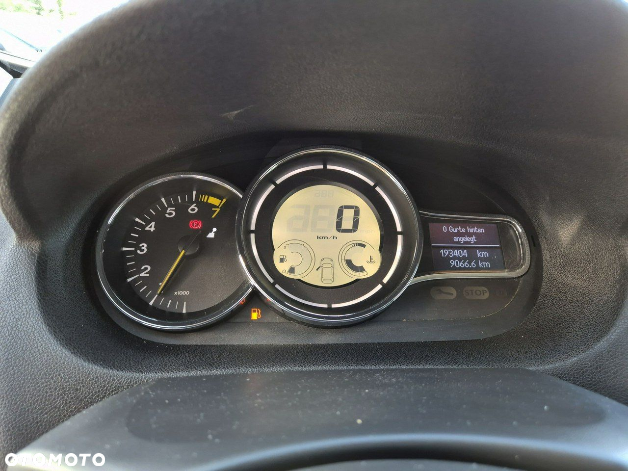 Renault Megane 1.6 16V Expression - 8
