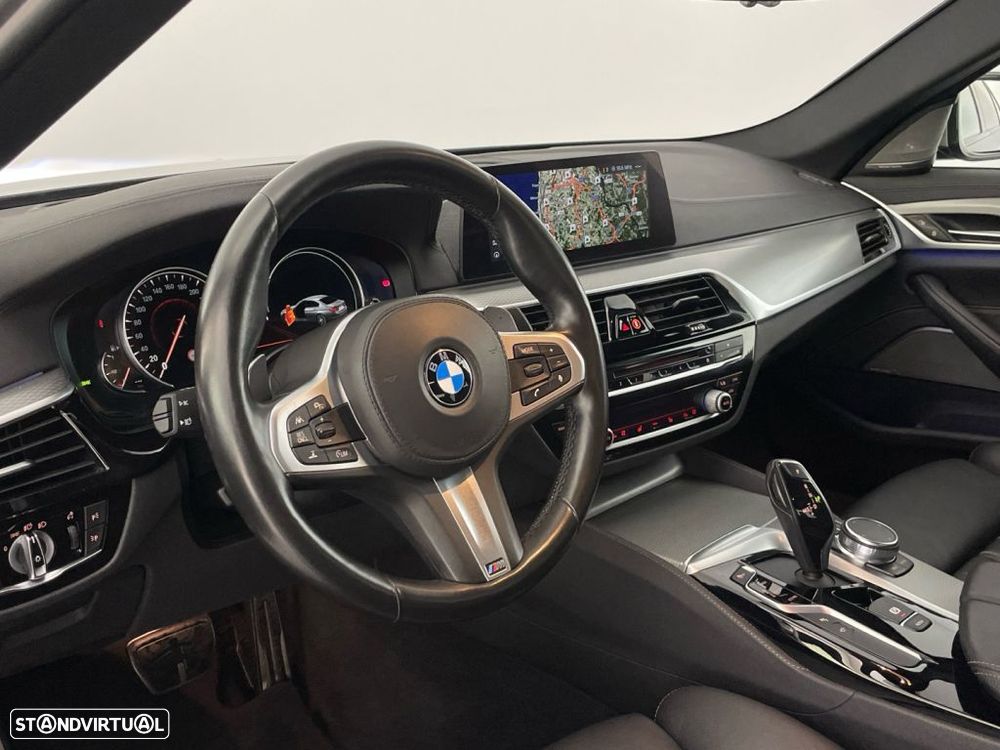 BMW 550 i xDrive Auto - 16