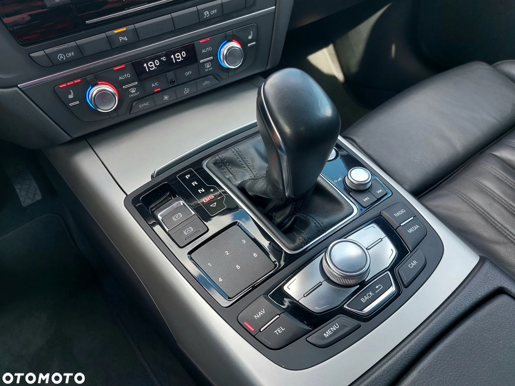 Audi A6 Avant 2.0 TDI Ultra S tronic - 33