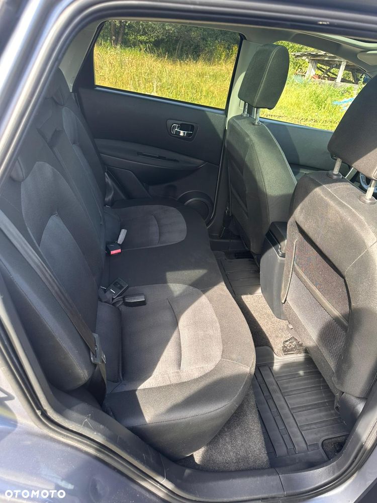 Nissan Qashqai - 25