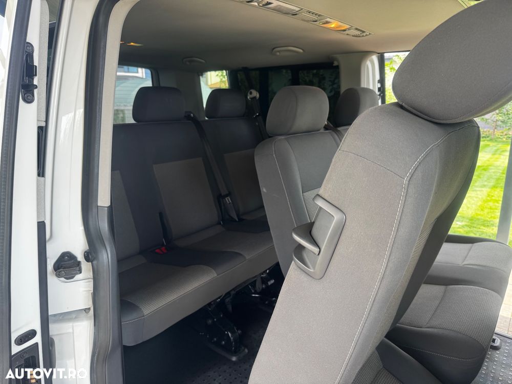 Volkswagen Caravelle - 14