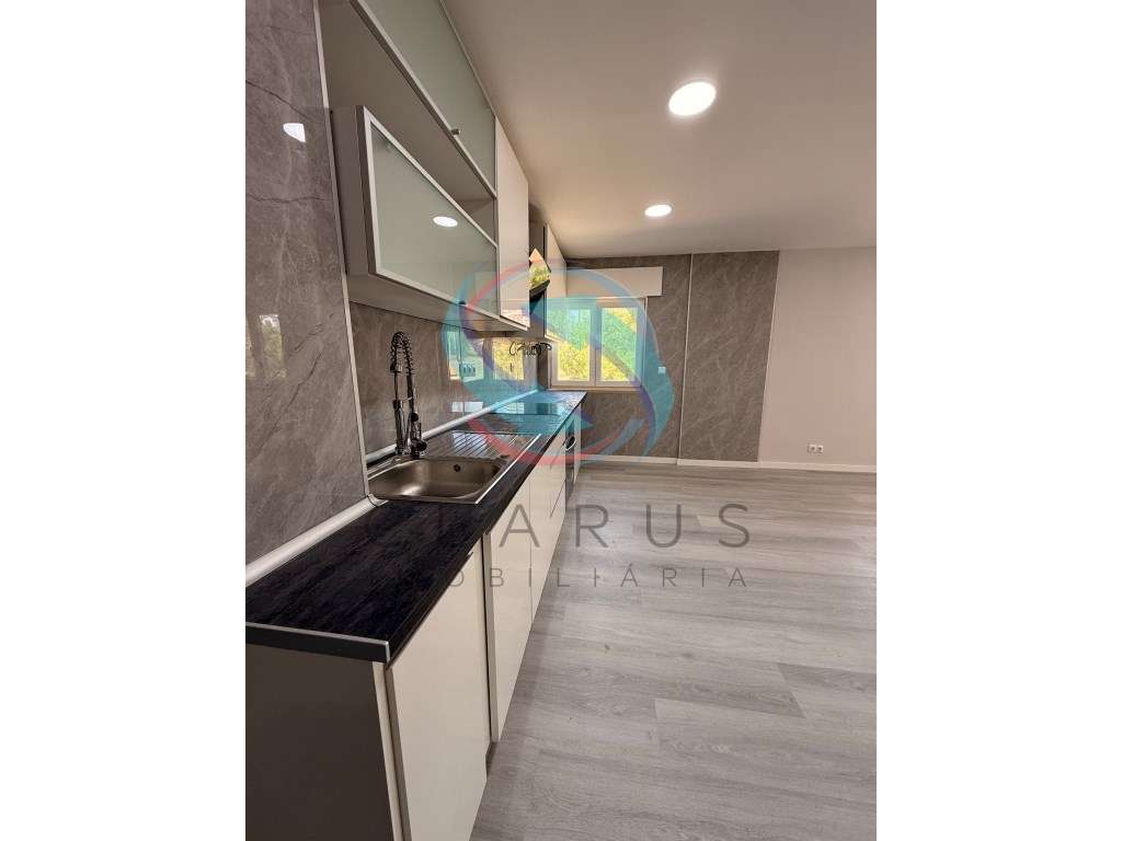 Apartamento T2 Corroios - Grande imagem: 2/12