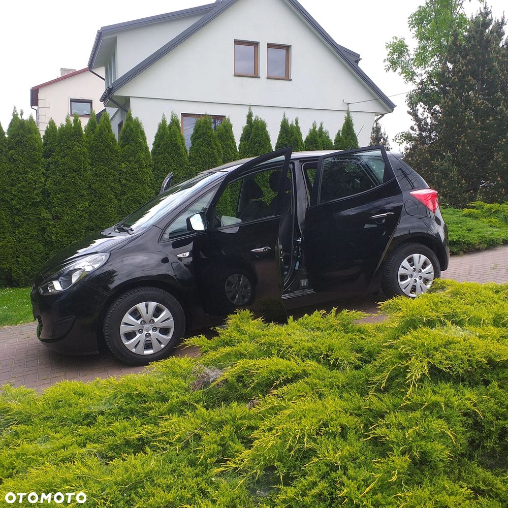 Hyundai ix20 1.4 blue Comfort - 11