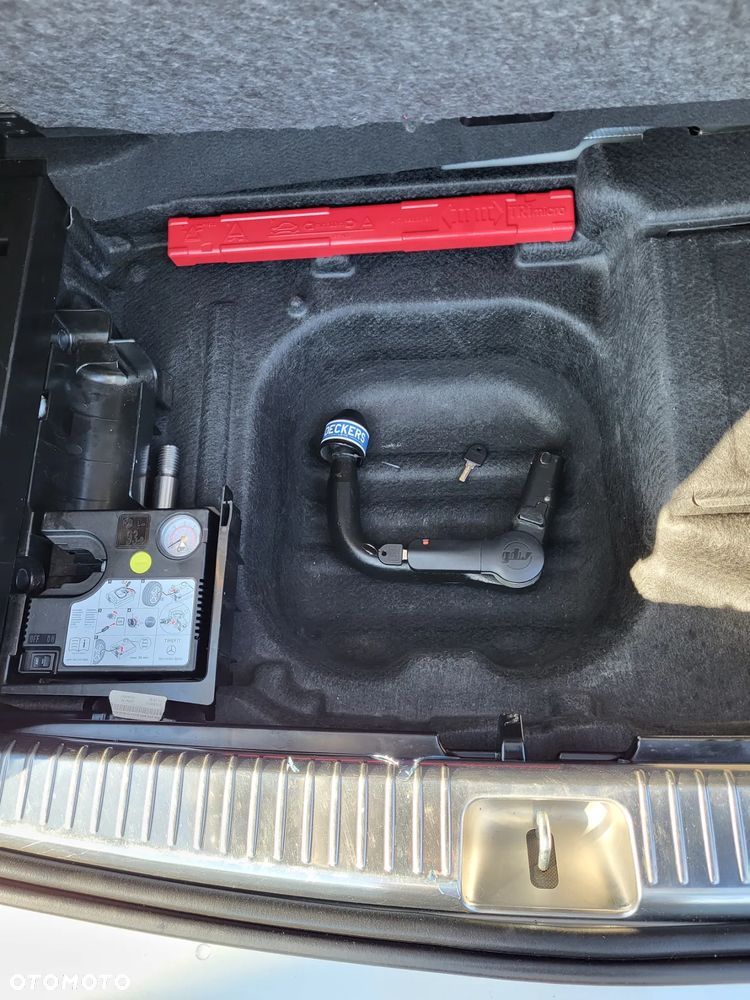 Mercedes-Benz Klasa C 220 d 9G-TRONIC - 34