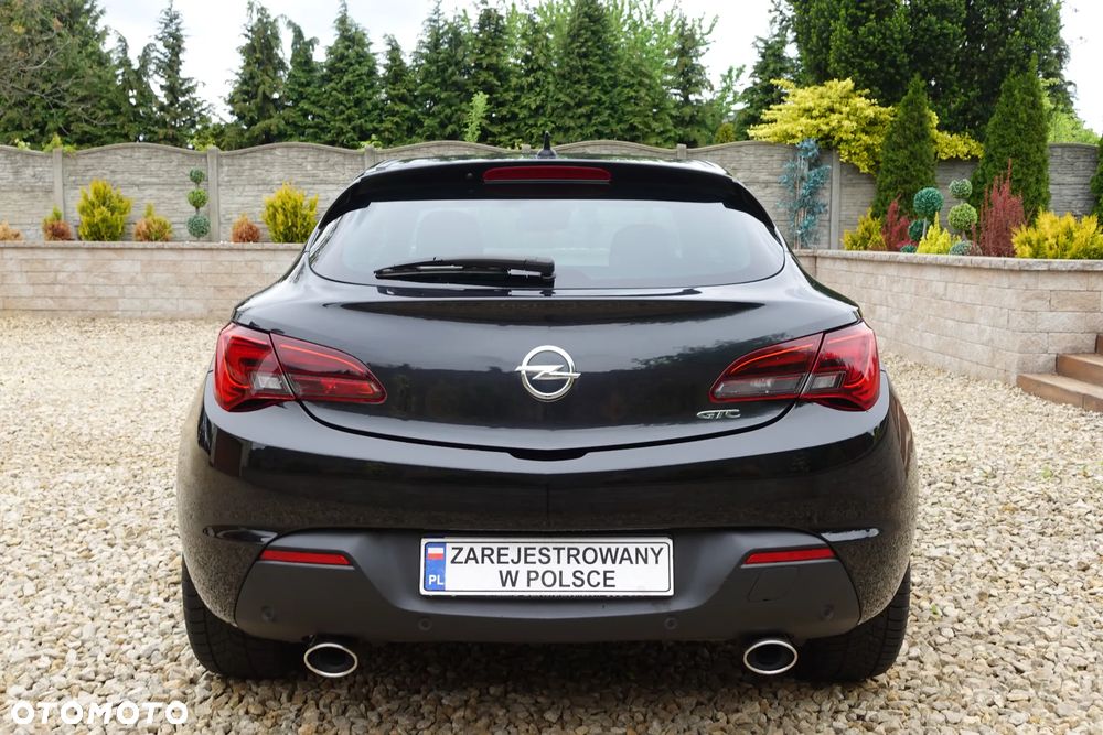 Opel Astra 1.6 Turbo Cosmo - 8