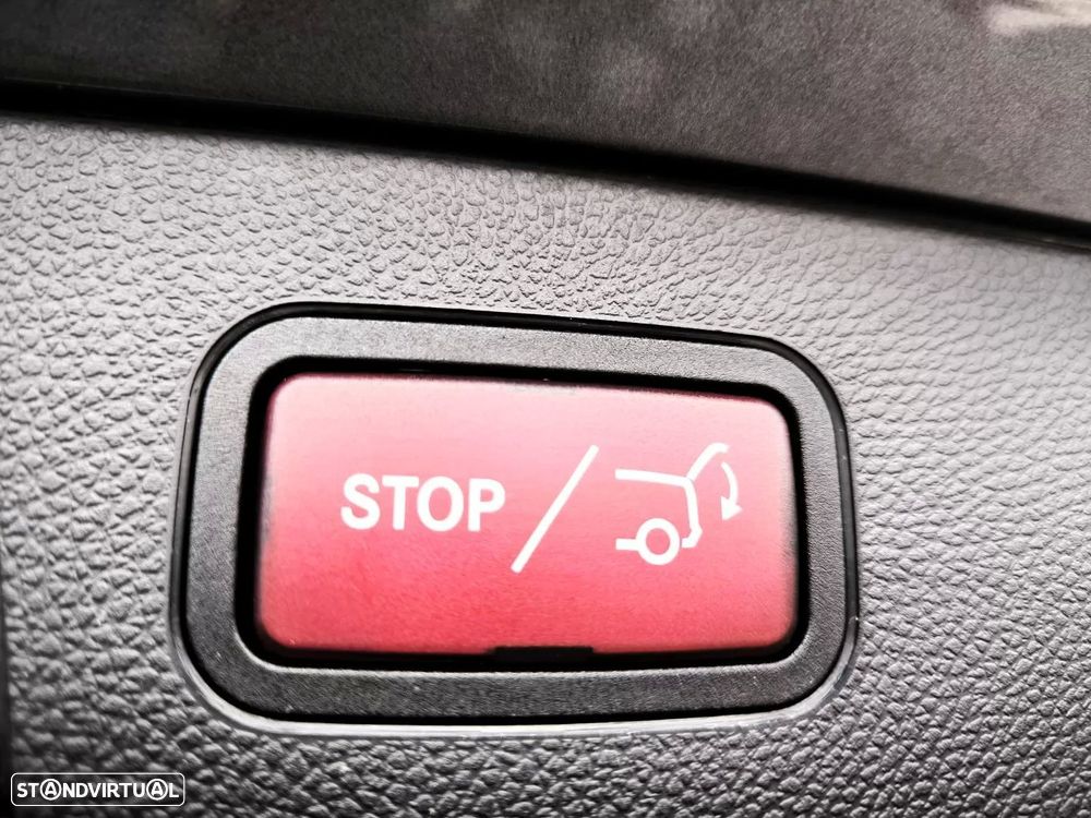 Mercedes-Benz GLC 300 e 4Matic - 41