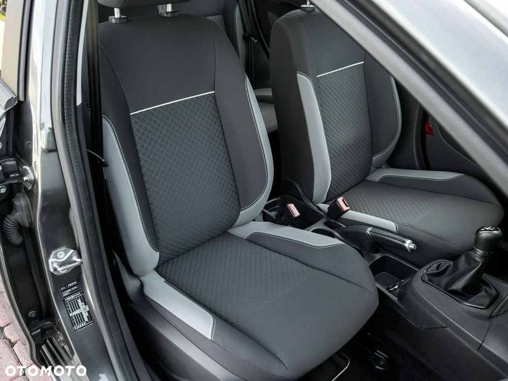 Ford Fiesta - 16
