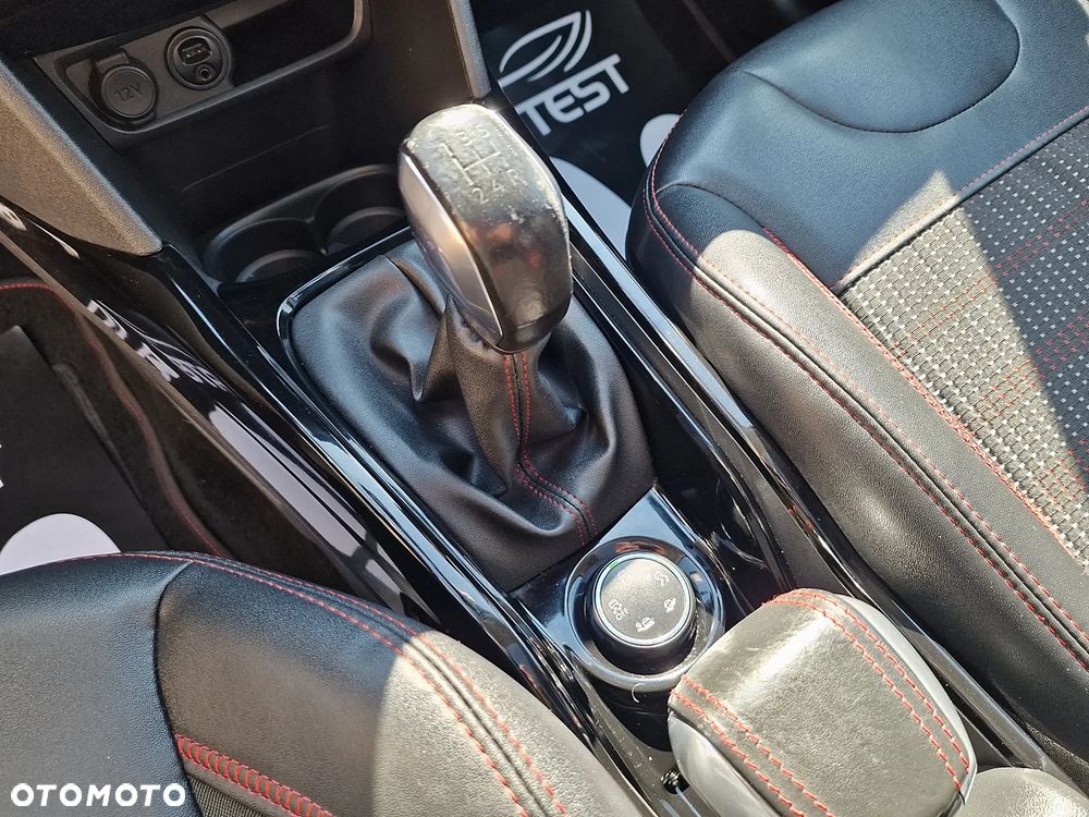 Peugeot 2008 PureTech 110 Stop&Start GT-Line Edition - 17