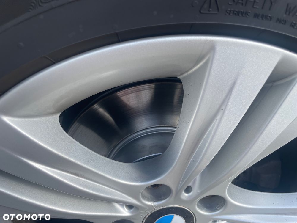 BMW Seria 3 320d Sport Line - 8