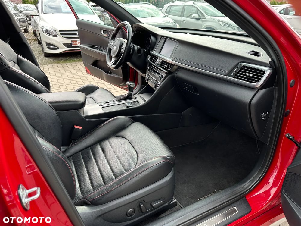 Kia Optima - 22