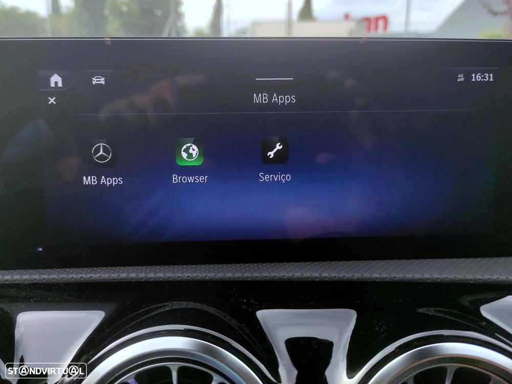 Mercedes-Benz A 250 Limousine e AMG Line - 18