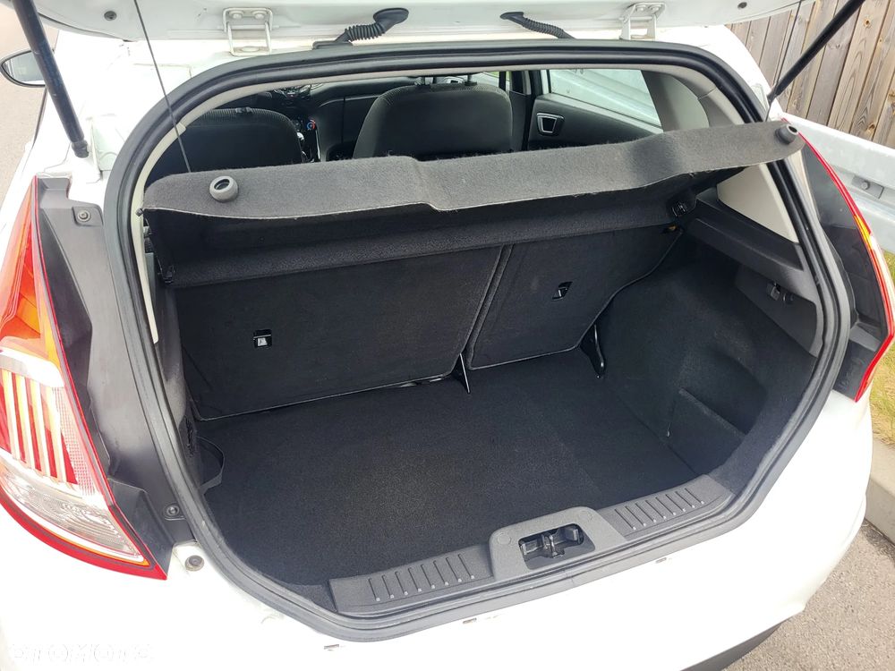 Ford Fiesta 1.5 TDCi St&St Ambiente - 9
