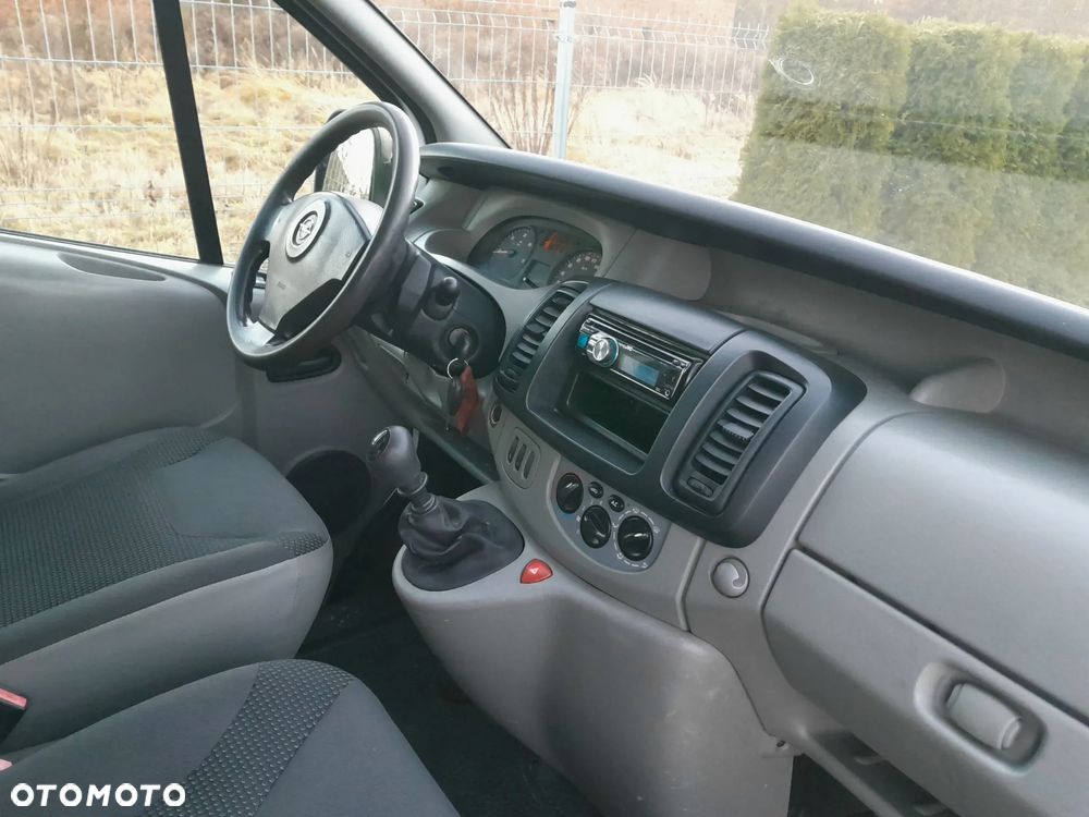 Opel VIVARO - 14