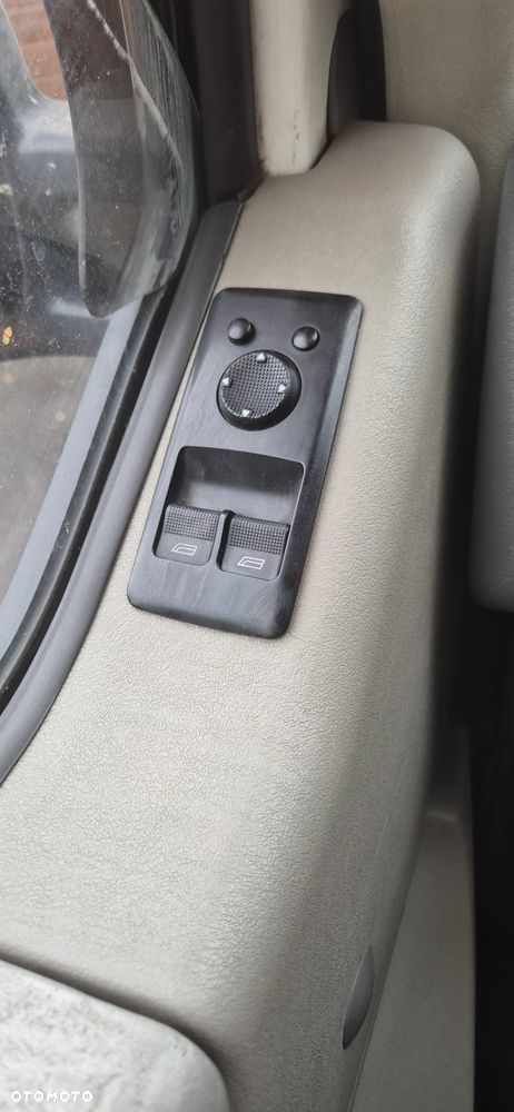 Volkswagen Transporter - 9