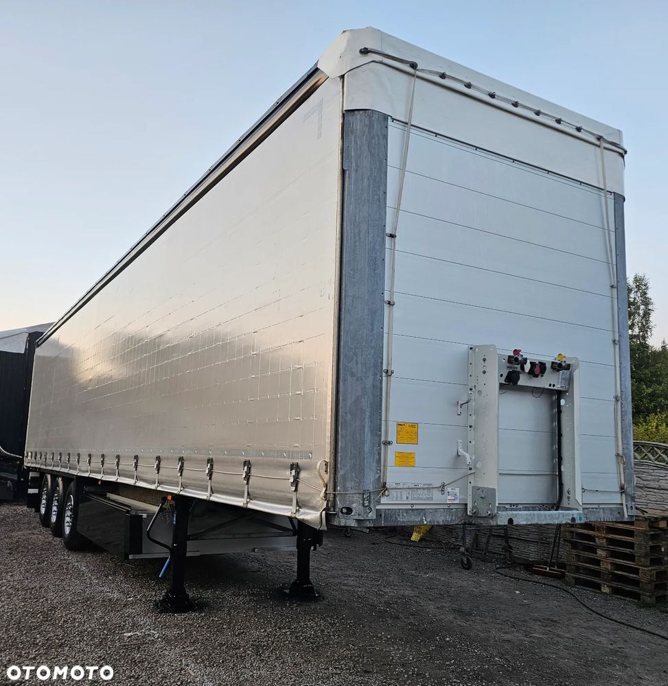 Schmitz Cargobull - 1