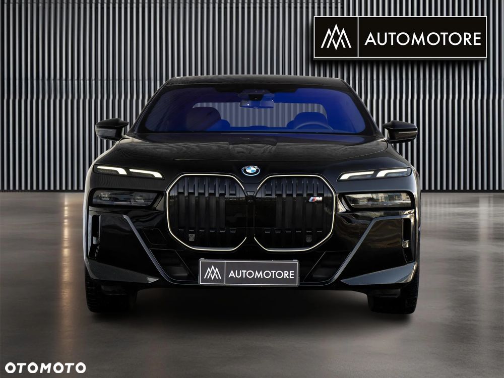 BMW i7 - 4