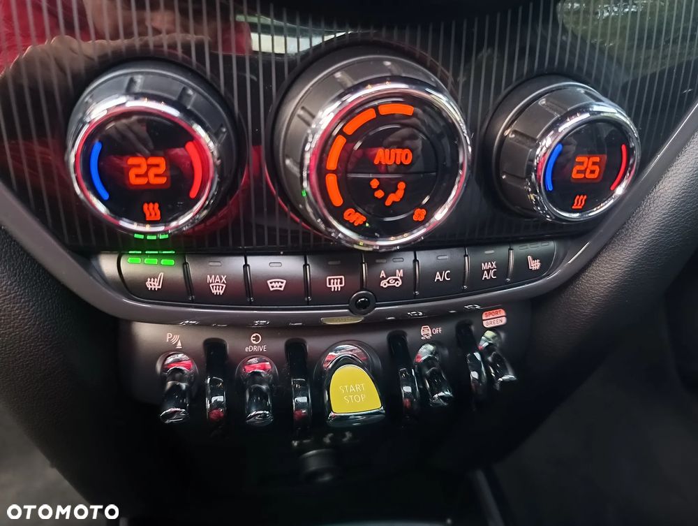 MINI Countryman Cooper SE ALL4 John Cooper Works Trim - 8