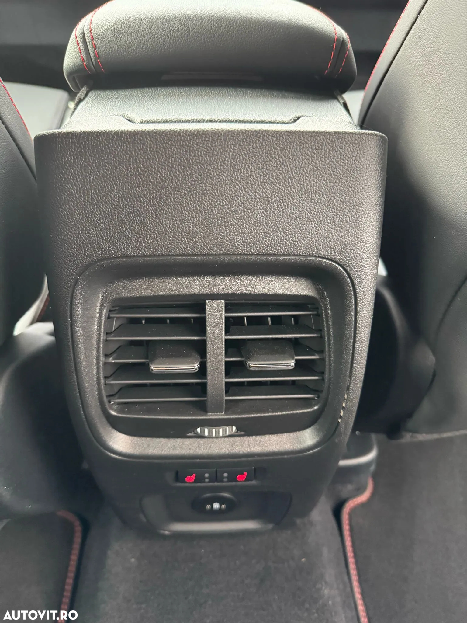 Ford Kuga 1.5 EcoBoost A8 FWD ST-Line X - 7